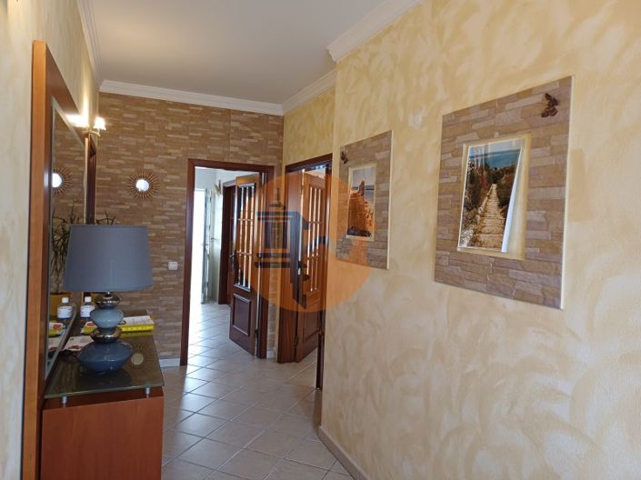 Image No.5-3 Bed House for sale