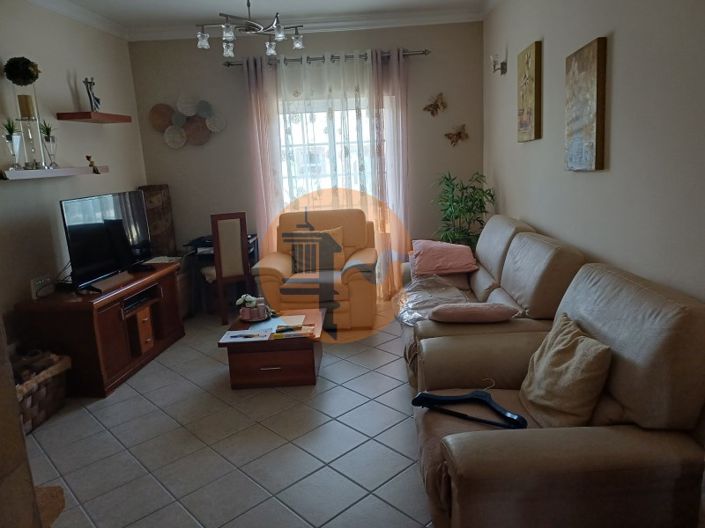 Image No.6-3 Bed House for sale