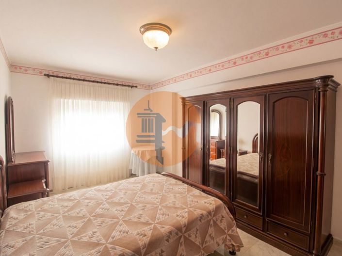 Image No.12-3 Bed Apartment for sale