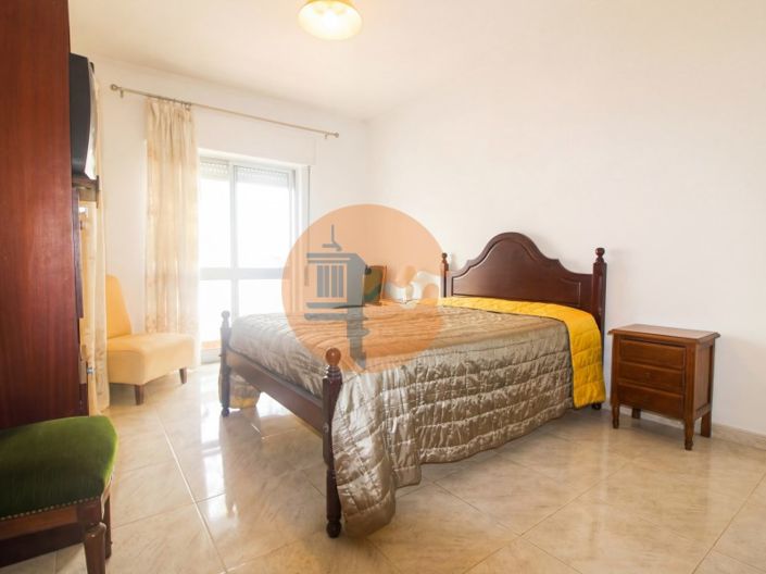 Image No.19-3 Bed Apartment for sale