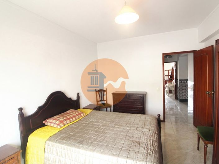 Image No.20-3 Bed Apartment for sale