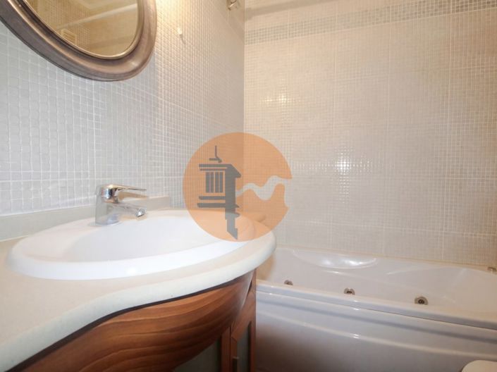 Image No.23-3 Bed Apartment for sale