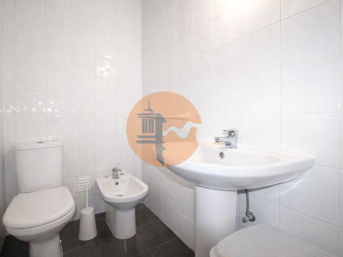 Image No.9-3 Bed Apartment for sale