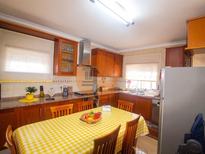 Image No.11-4 Bed House for sale