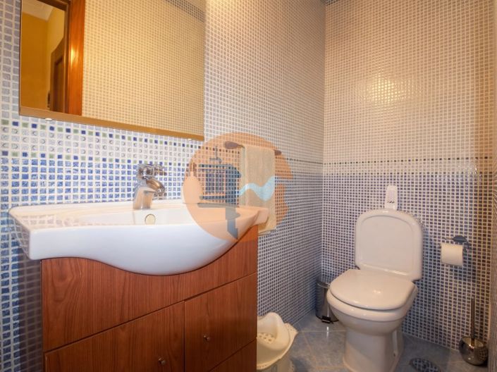 Image No.13-4 Bed House for sale