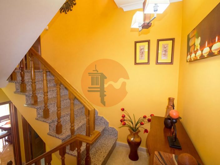 Image No.14-4 Bed House for sale