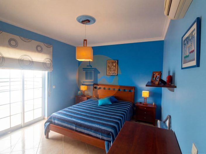 Image No.21-4 Bed House for sale