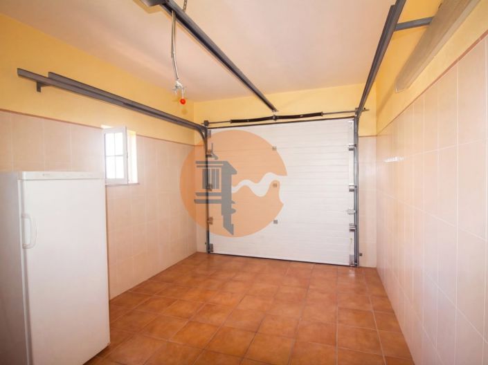 Image No.35-4 Bed House for sale