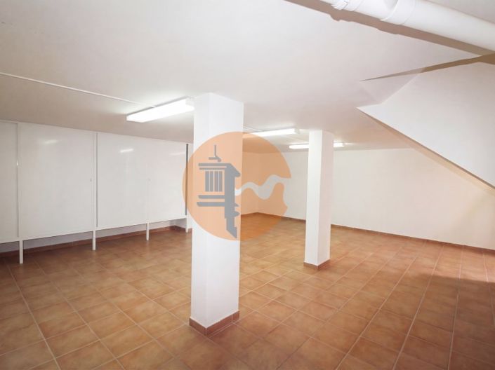 Image No.36-4 Bed House for sale