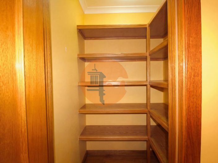 Image No.38-4 Bed House for sale