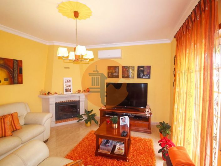 Image No.7-4 Bed House for sale