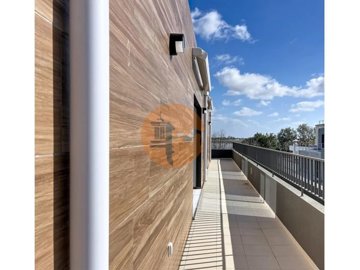 idd3c7c301-0000-0500-0000-000018aca7f5