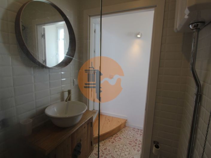 Image No.11-1 Bed House for sale