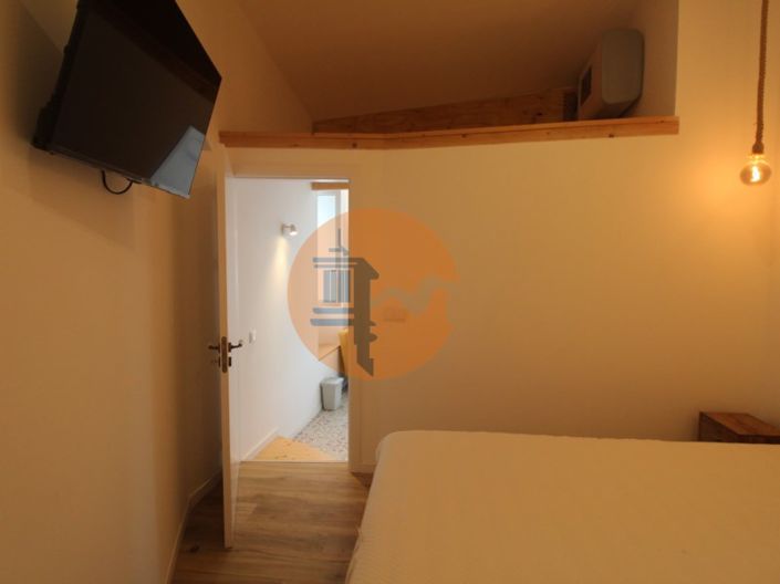 Image No.12-1 Bed House for sale