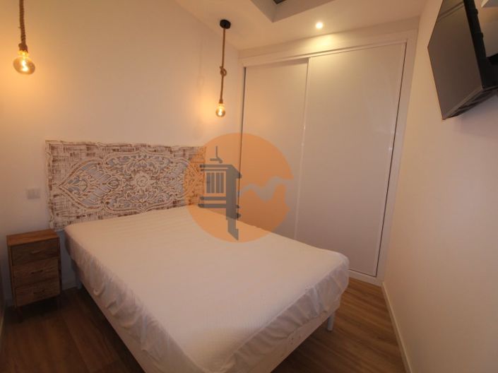 Image No.13-1 Bed House for sale