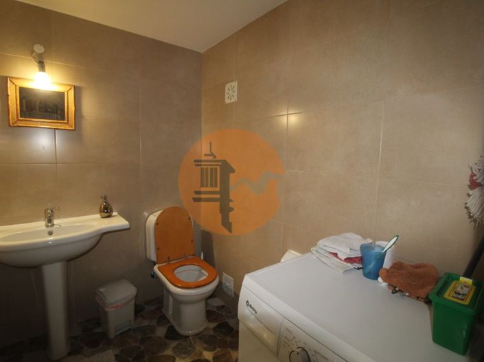 Image No.14-1 Bed House for sale