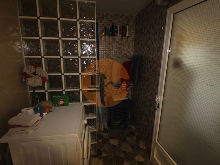 Image No.15-1 Bed House for sale