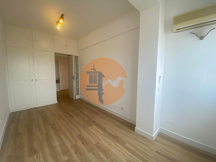 Image No.21-1 Bed Apartment for sale