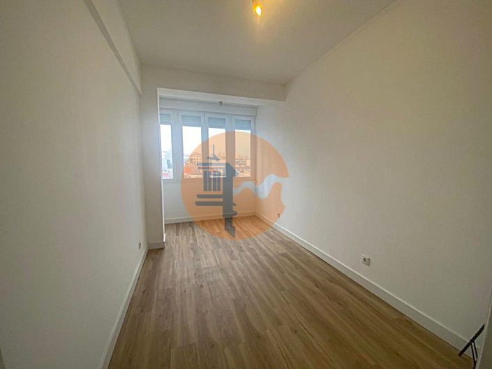 Image No.23-1 Bed Apartment for sale