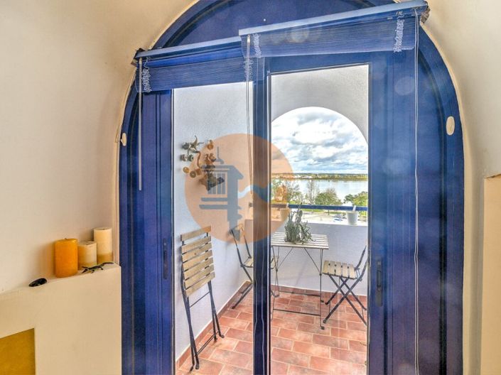 Image No.11-3 Bed Apartment for sale