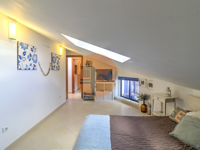 Image No.21-3 Bed Apartment for sale