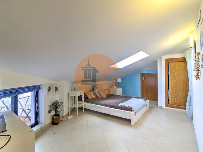 Image No.22-3 Bed Apartment for sale