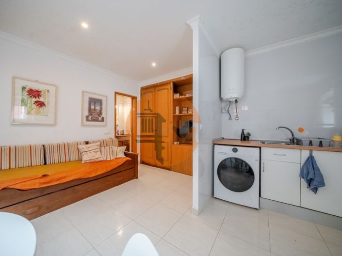 Image No.20-3 Bed Apartment for sale