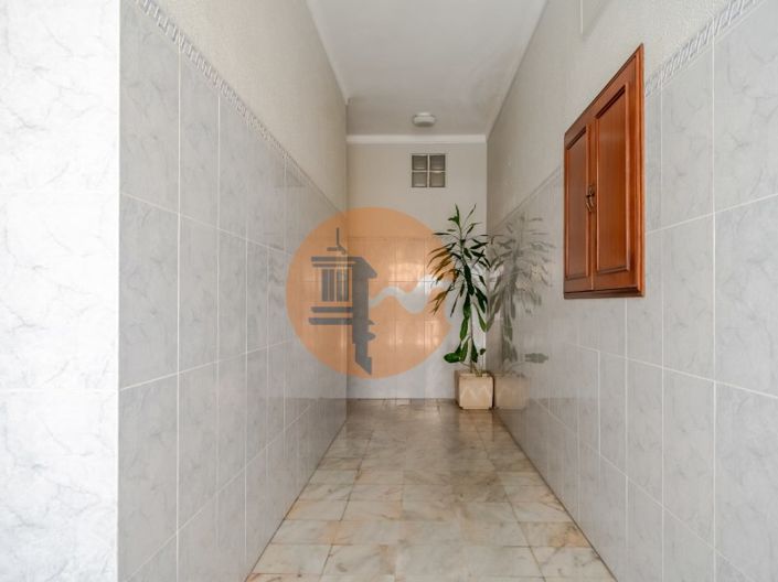 Image No.27-3 Bed Apartment for sale