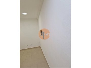 id66efc501-0000-0500-0000-000018e5f0f2