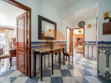 idff68c501-0000-0500-0000-000018fb44aa