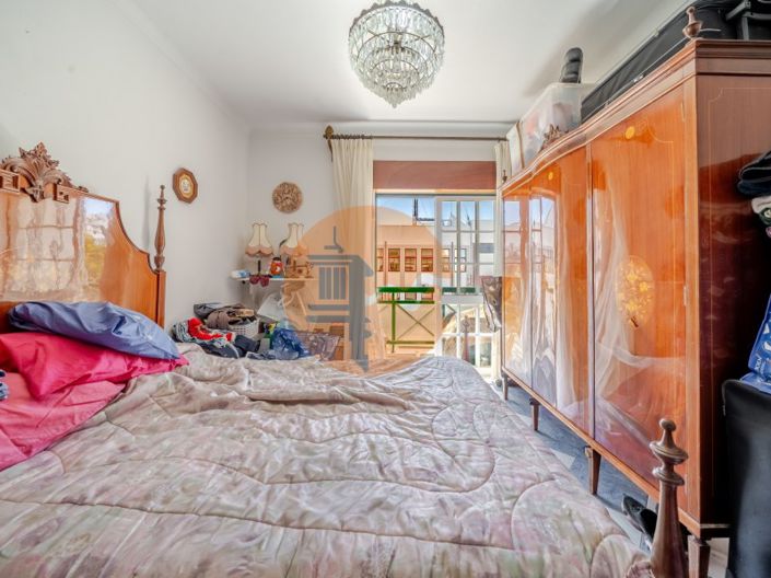 Image No.21-3 Bed Apartment for sale