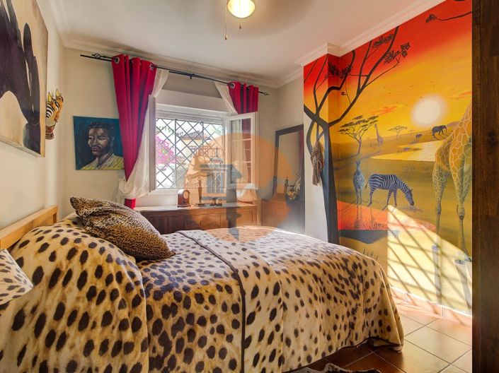 Image No.17-5 Bed House for sale