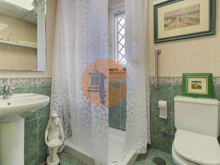 Image No.27-5 Bed House for sale