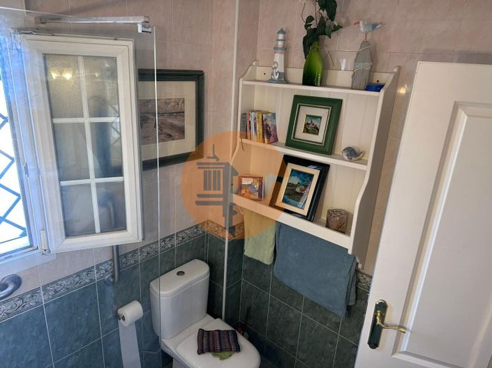 Image No.29-5 Bed House for sale