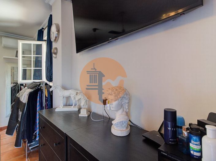 Image No.44-5 Bed House for sale