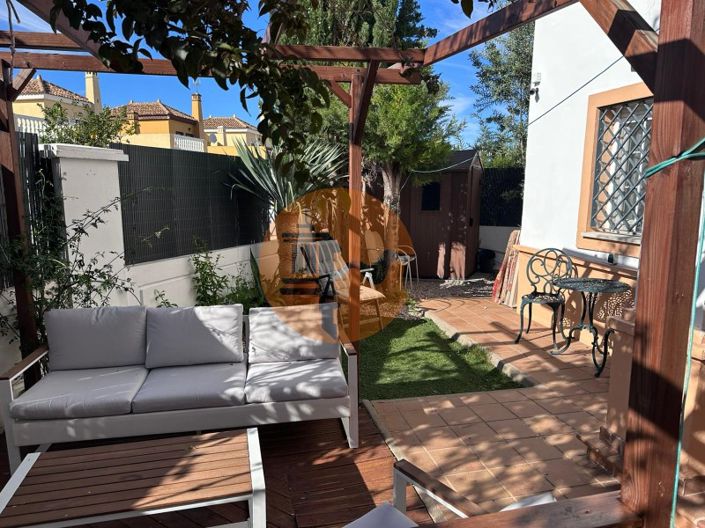 Image No.55-5 Bed House for sale