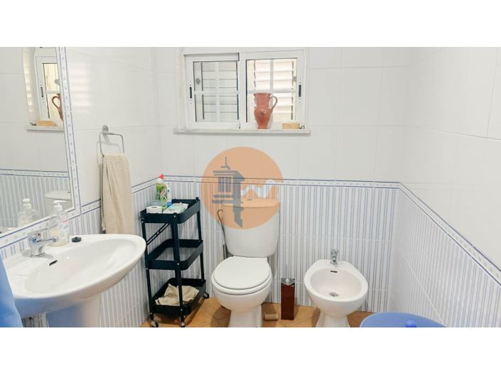 Image No.20-3 Bed House for sale