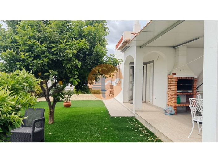 Image No.9-3 Bed House for sale