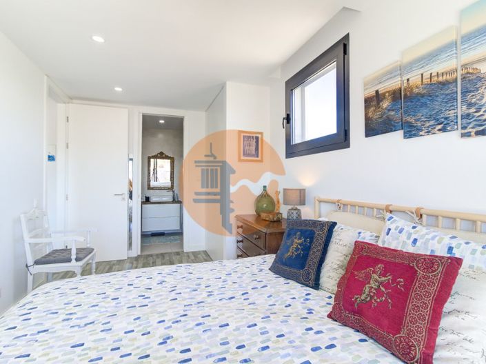 Image No.16-2 Bed Apartment for sale