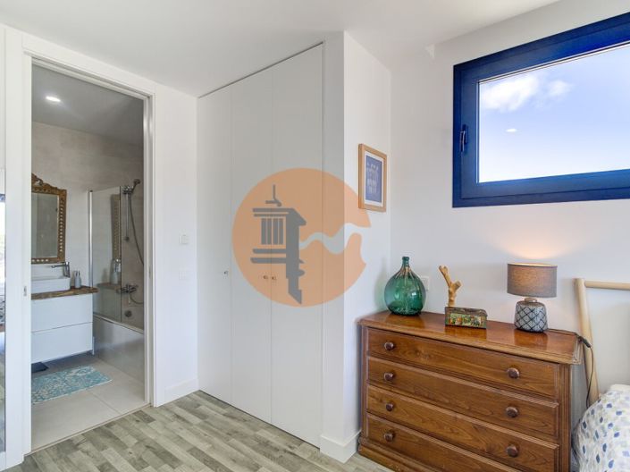 Image No.18-2 Bed Apartment for sale