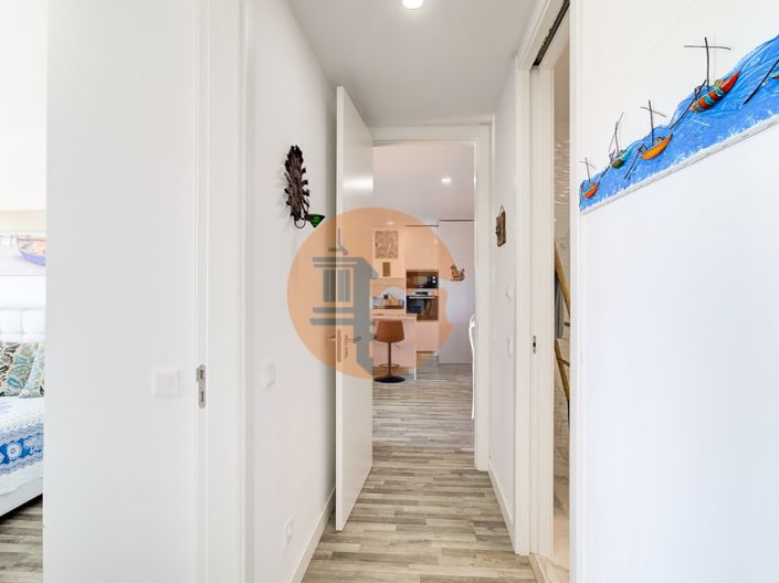 Image No.19-2 Bed Apartment for sale