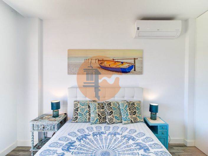 Image No.25-2 Bed Apartment for sale