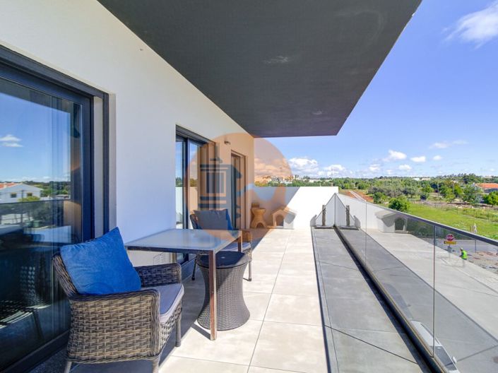 Image No.31-2 Bed Apartment for sale