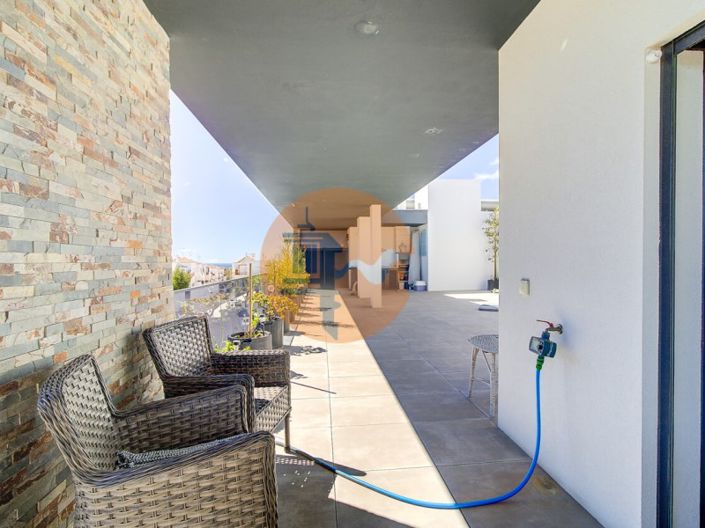 Image No.33-2 Bed Apartment for sale