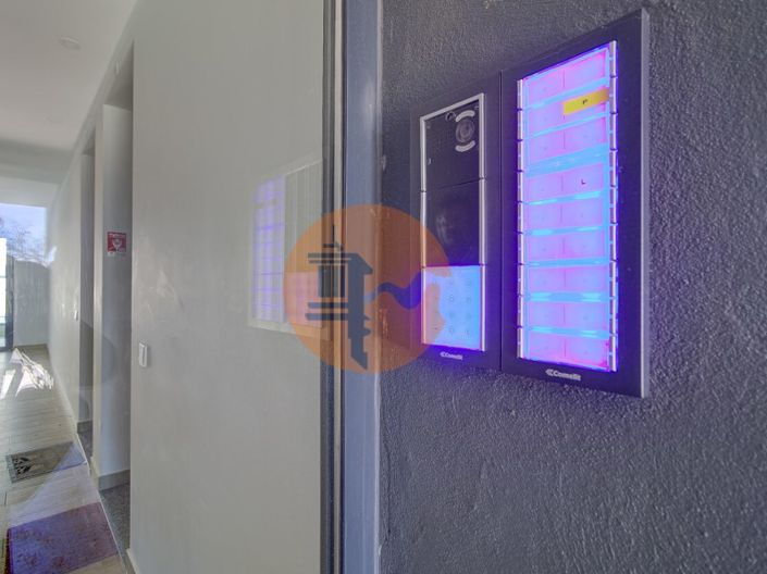 Image No.51-2 Bed Apartment for sale