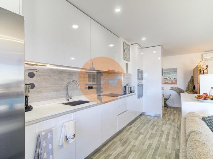 Image No.8-2 Bed Apartment for sale