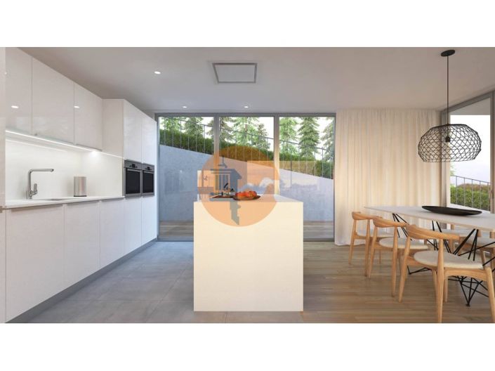 Image No.3-3 Bed Apartment for sale