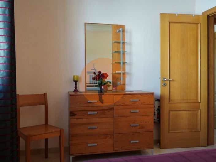 Image No.25-3 Bed House for sale