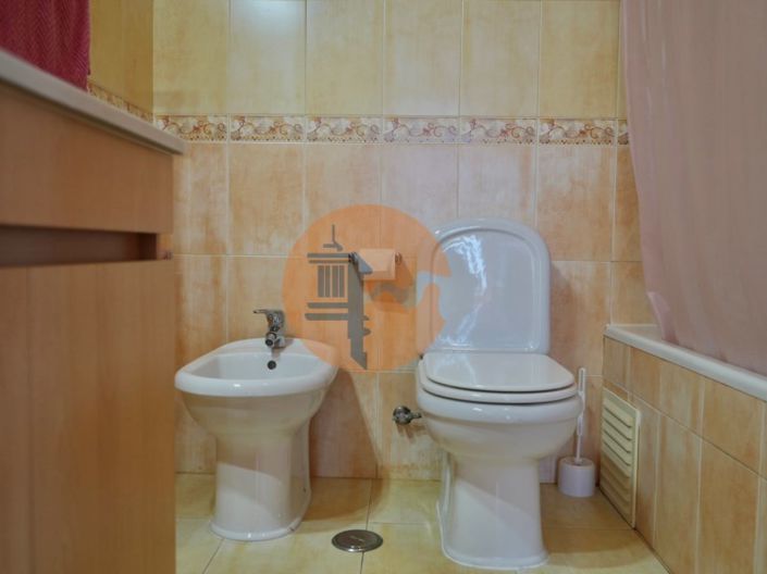 Image No.28-3 Bed House for sale