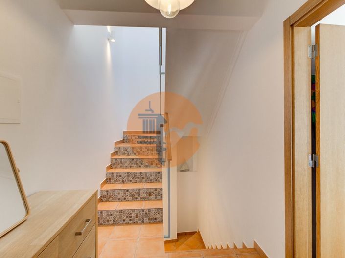 Image No.13-3 Bed House for sale